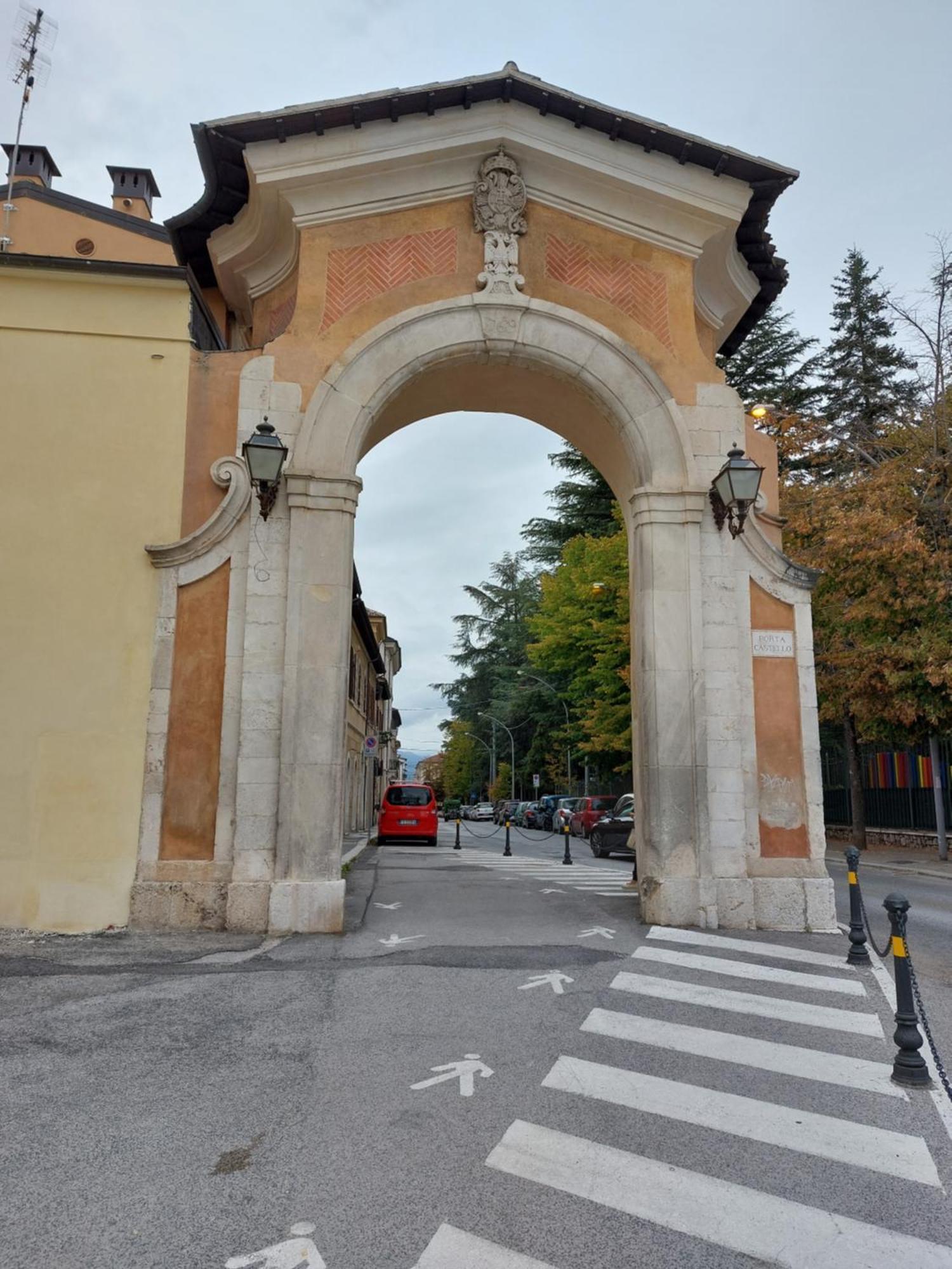 Casa Vacanze Al Castello L' Aquila LʼAquila Esterno foto